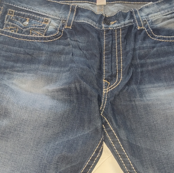 Trues - Picture 3 of 4